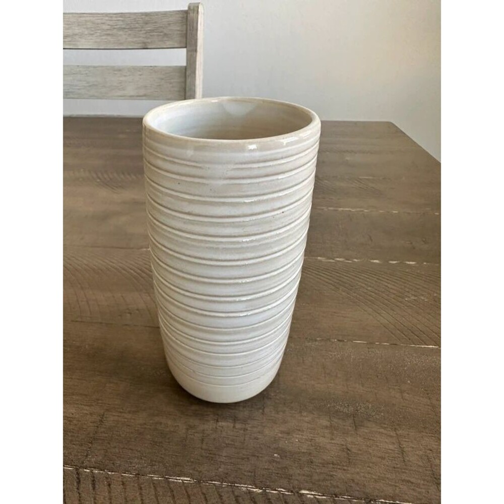 Handmade Studio Pottery Ceramic Vase Cream White Ribbed Minimalist Signed 6.5”